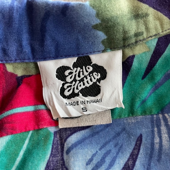 Hawaiian Shirt, SMALL Hawaiian Top, Button Down, Luau Shirt, Vintage - Picture 5 of 10